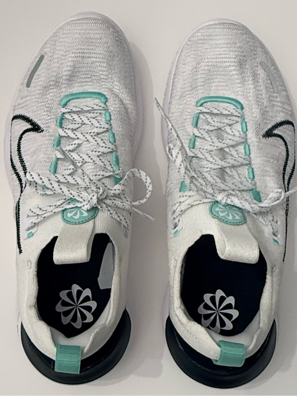 Nike Free RN By You Flyknit Women’s 10 White Mint Black Custom